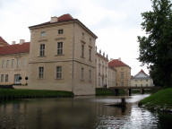 Eingangsfront Schloss