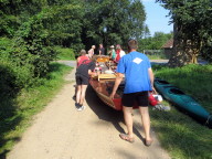 Auguste an der Stra&szlig;e